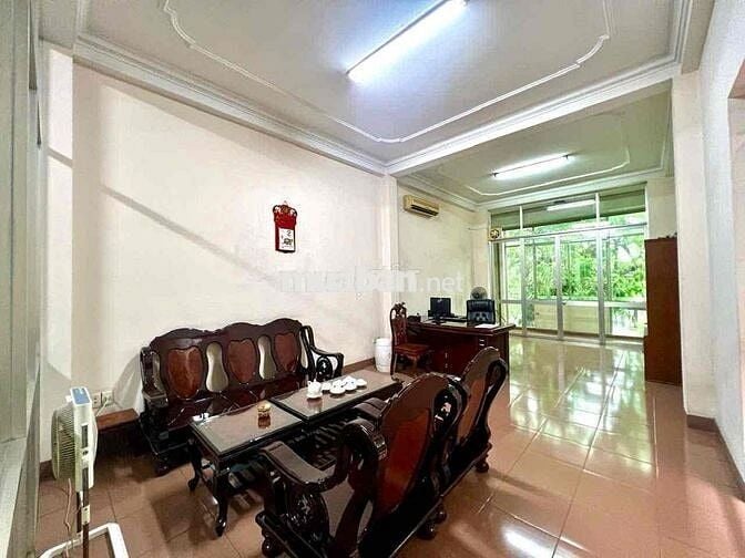 Cho thuê Mt Đồng Khởi P. Tam Hiệp, Biên Hoà! ngang 8,4m DTSD 600m2