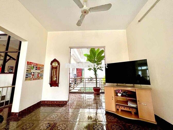 Cho thuê Mt Đồng Khởi P. Tam Hiệp, Biên Hoà! ngang 8,4m DTSD 600m2