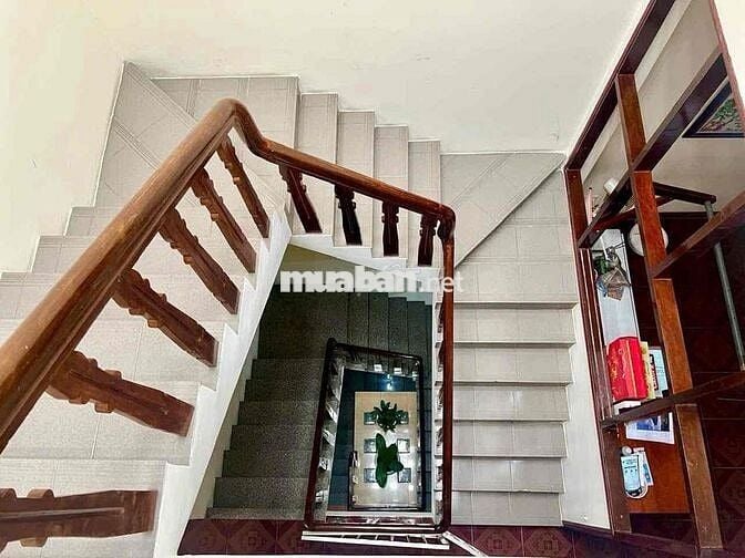 Cho thuê Mt Đồng Khởi P. Tam Hiệp, Biên Hoà! ngang 8,4m DTSD 600m2