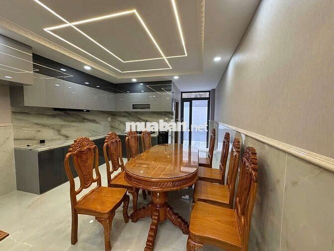 Nhà đẹp y như 4 x 22 có 6pn 7wc sân thượng full nội thất cao cấp