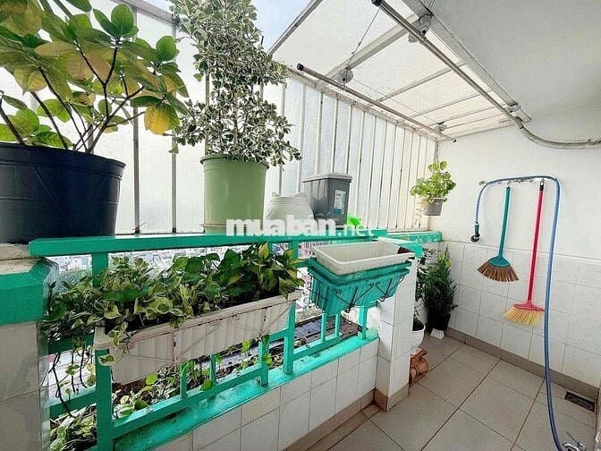 CHUNG CƯ 1 PHÒNG NGỦ BANCONG 55m2 NGAY MẶT TIỀN NGUYỄN TRÃI - QUẬN 1