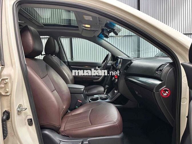 Kia Sorento 2012 GAT 2WD 2.4 - 124000 km