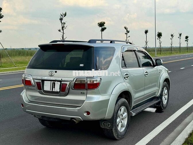 Toyota Fortuner 2010 2.5G - 395000 km