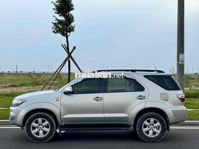 Toyota Fortuner 2010 2.5G - 395000 km