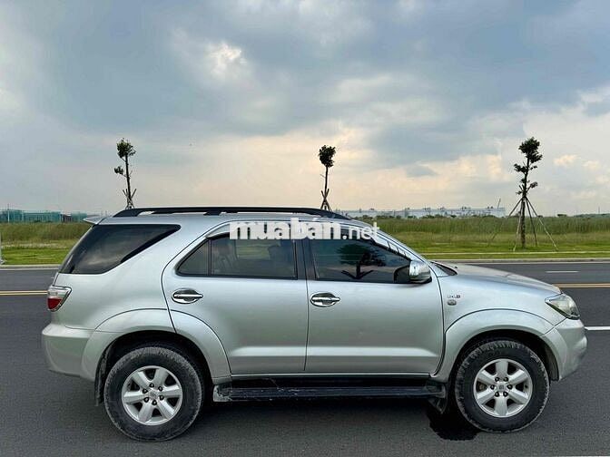 Toyota Fortuner 2010 2.5G - 395000 km