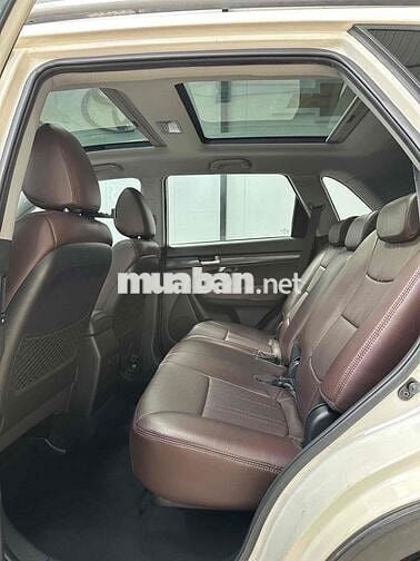 Kia Sorento 2012 GAT 2WD 2.4 - 124000 km