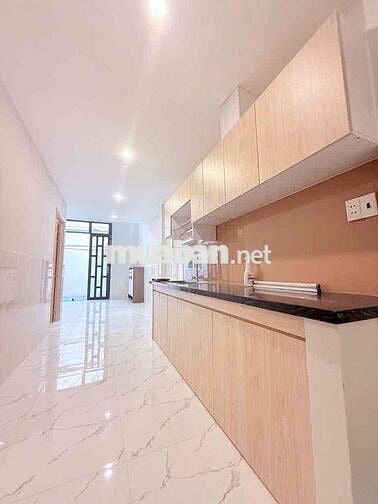 Cho thuê nguyên căn 3PN mới xây rộng rãi