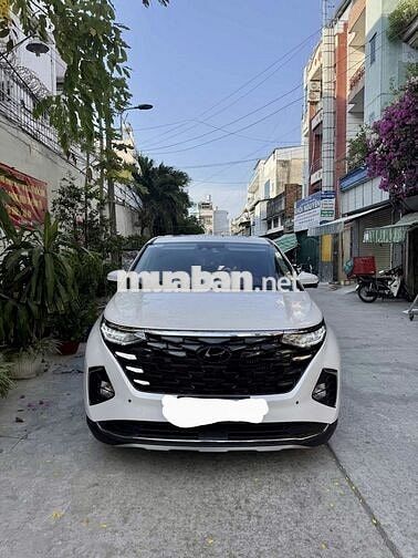 HYUNDAI Custin 2024 2.0 (Đăng ký tháng 10 2024)