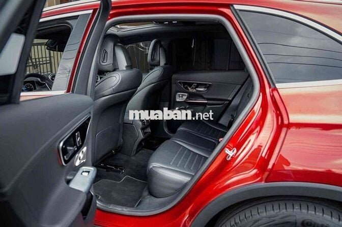 GLC300 4Matic All New - 9000 km - 2tỷ2 là LẤY