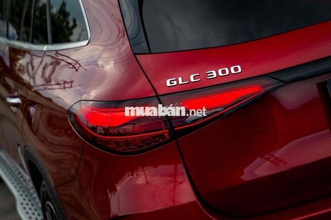 GLC300 4Matic All New - 9000 km - 2tỷ2 là LẤY