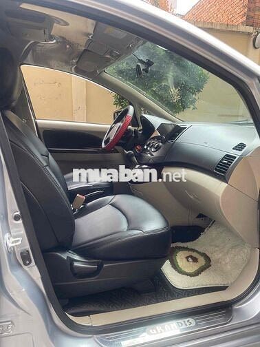 Mitsubishi Grandis 2009 2.4 Mivec - 138000 km