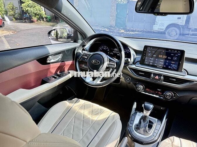 Kia Cerato 2020 2.0 AT Premium