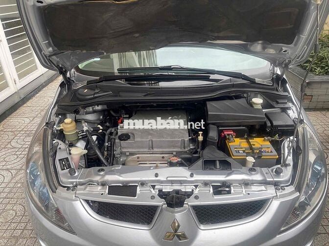 Mitsubishi Grandis 2009 2.4 Mivec - 138000 km