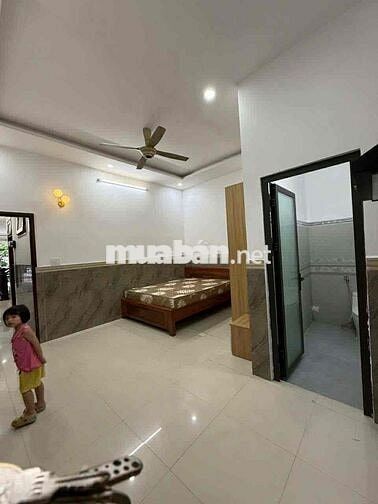 Bán nhà mặt tiền Vũ Ngọc Phan bên chợ Hoà Khánh