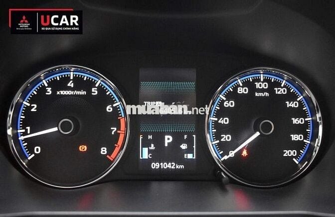 Mitsubishi Xpander Premium 2023 trắng