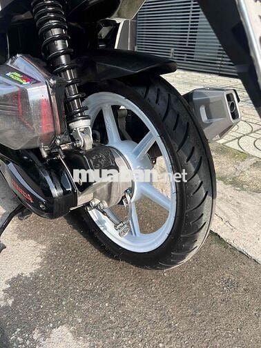 VARIO KIỂNG BSTP TRẮNG ĐEN