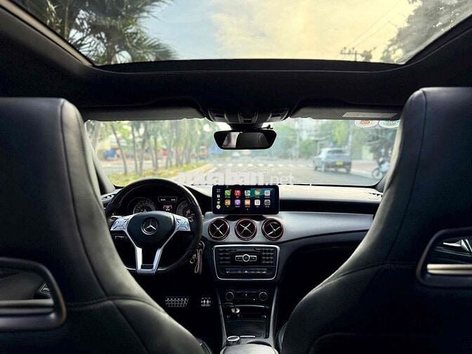 Mercedes Benz CLA 250 4matic model 2015