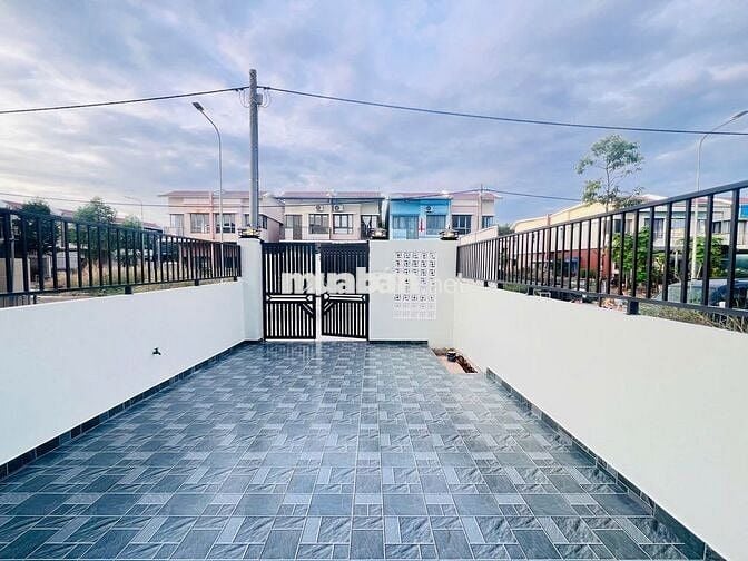Cho Thuê Nhà nguyên căn 2 tầng, 2PN-2WC gần ĐH Việt Đức - Bến Cát