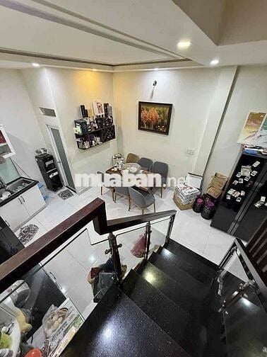 VIP TRƯƠNG QUỐC DUNG PN.4 TẦNG ĐÚC MẶT TIỀN.NGANG 4,5M VUÔNG VỨC. 10,X