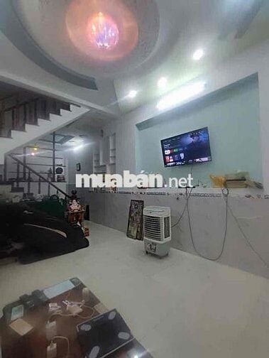 NHÀ ĐẸP 2 TẦNG HIỆP THÀNH 13 VỊ TRÍ VÀNG NGAY CHỢ 4X16 GIÁ TỐT