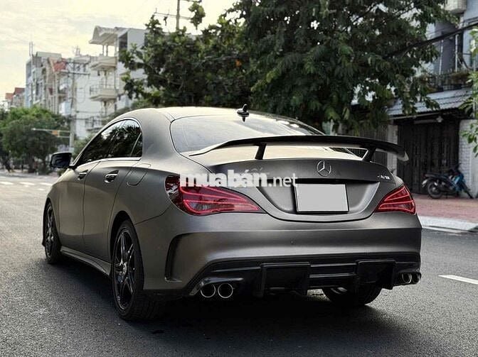 Mercedes Benz CLA 250 4matic model 2015