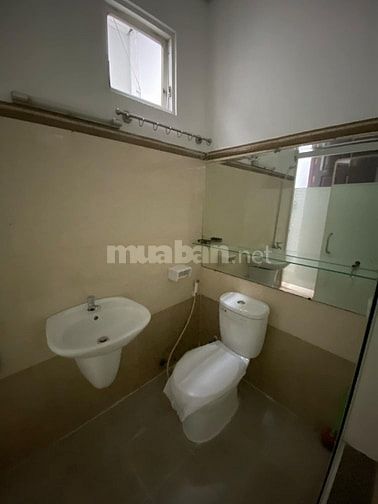 Phòng trọ hẻm lớn Lê Văn Sỹ, Tân Bình
