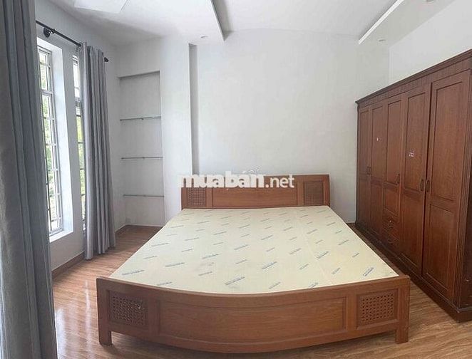bán nhà 3 tầng mt đường 7m5 hoà minh