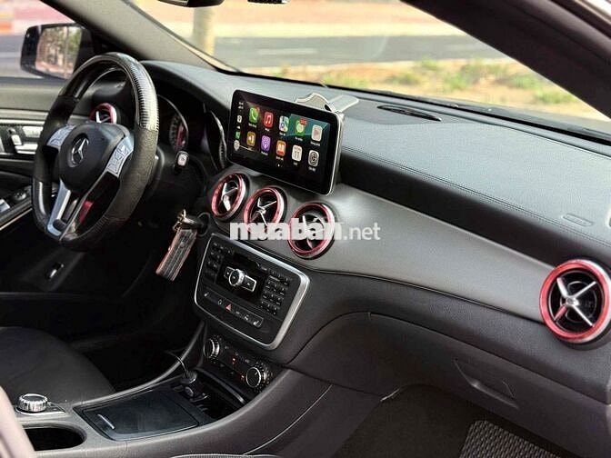 Mercedes Benz CLA 250 4matic model 2015