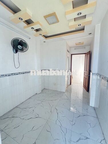 BÁN NHÀ HOÀI THANH P14 Q8 - HẺM XE HƠI  - 4 TẦNG 3PN 4WC - NHỈNH 4 TỶ.