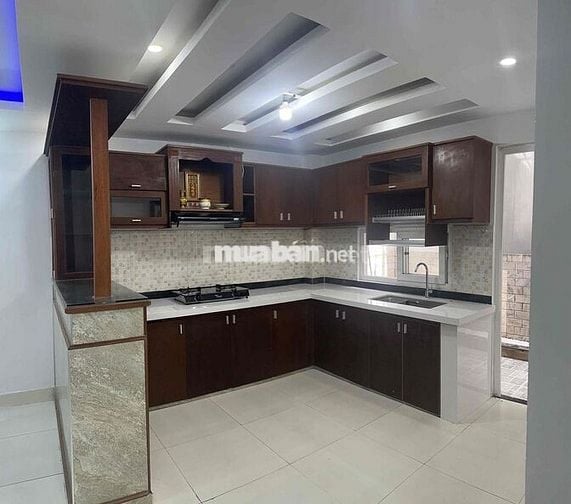 bán nhà 3 tầng mt đường 7m5 hoà minh