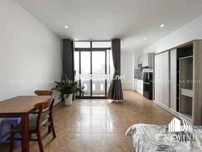 Cho thuê  CHDV 30m2 full nội thất bancol ngay mặt tiền Nguyễn Thị Thập
