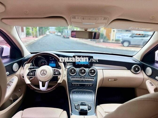 Mercedes Benz C200 FL model 2020