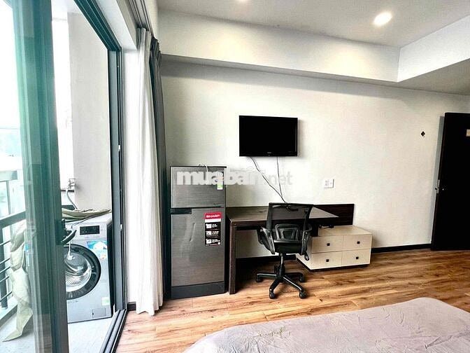 Căn Hộ Stu Ban Công FullNT Có Thang Máy, MGR Ngay Trung Tâm Phú Nhuận