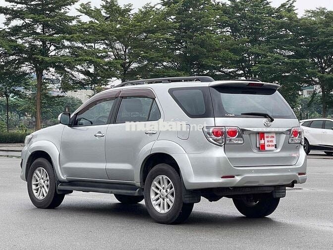Toyota Fortuner 2014 2.7V 4x4 - 120000 km