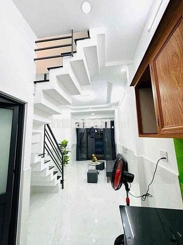 Nhà Đẹp 2 Tầng, 2PN, Giáp Tân Phú, Chỉ 3.x Ty