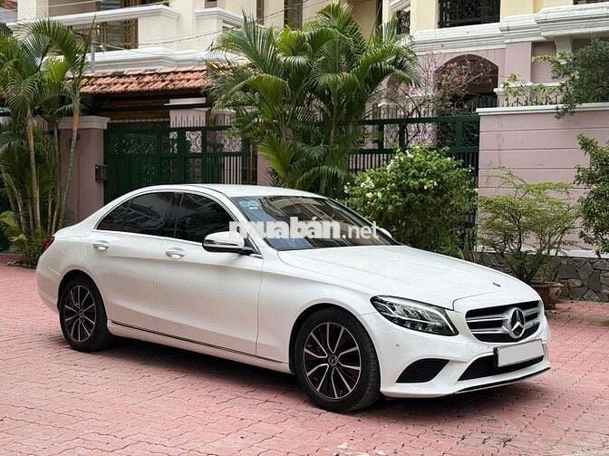 Mercedes Benz C200 FL model 2020