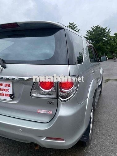 Toyota Fortuner 2014 2.7V 4x4 - 120000 km