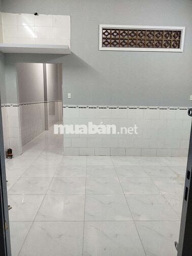 Cho thuê nhà mặt tiền gần Bà triệu Hóc Môn