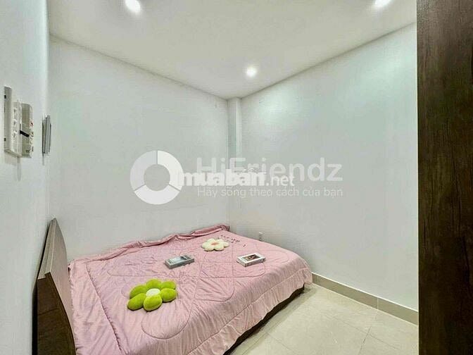 Căn Hộ 2PN Cửa Sổ Thang Máy Full NT Rộng 55m2 Ngay Đại Học Hoa Sen Q10