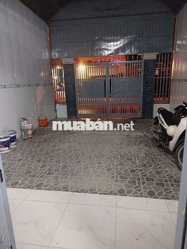 Cho thuê nhà mặt tiền gần Bà triệu Hóc Môn