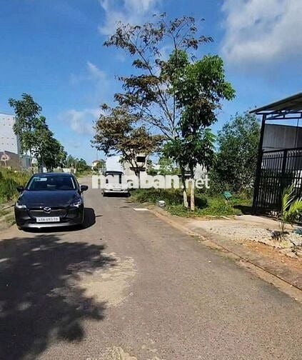 Bán đất thổ cư ngã 3 Tân Kim,Cần Guộc,Long An 4x25,75 1tỷ450tr shr
