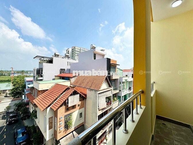 STUDIO BAN CÔNG GẦN VÒNG XOAY LĂNG CHA CẢ ,HỌC VIỆN HÀNG KHÔNG