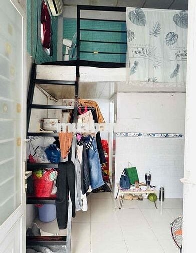 phòng trọ gác lửng 15m2 Hẻm 122, Tôn Đản, Q4