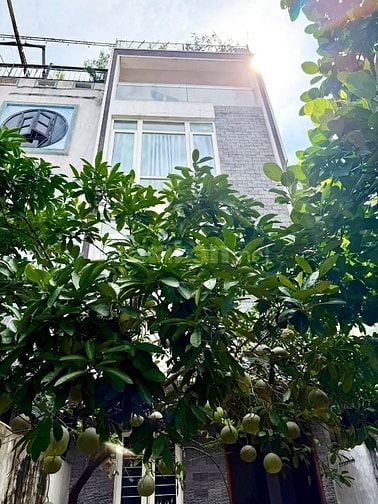 Giảm 800tr , Trung tâm Việt Hưng, 4 tầng dân xây dt 70m2 - 9.x tỷ