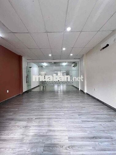 CHỈ 28tr CÓ NHÀ NC DT HƠN 100m2 - Sân ĐẬU OTO NGAY TRUNG TÂM