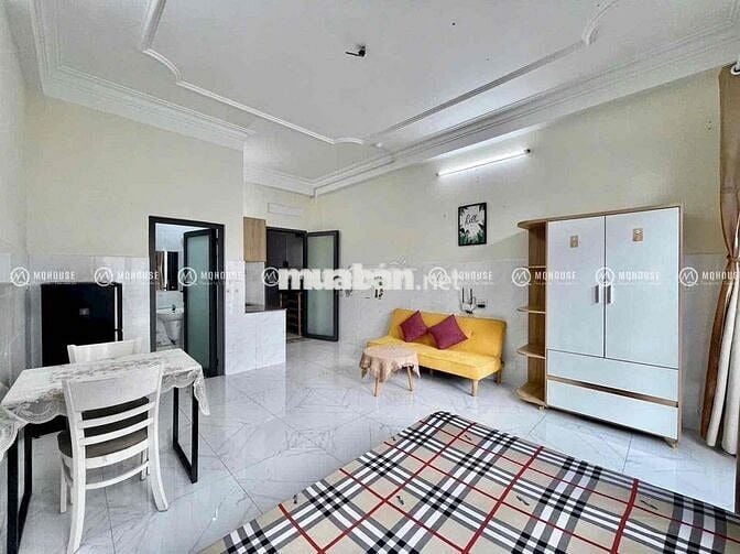Căn Hộ Full Nội Thất Ban Công Rộng 40m2 Ngay Chợ Bà Chiểu Gần Q1