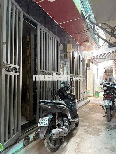 Bán Nhà Hẻm 588 Huỳnh Tấn Phát Quận 7