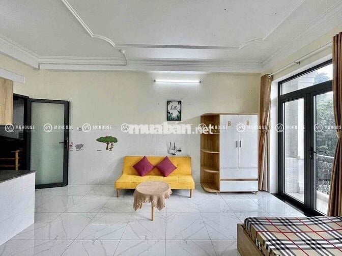 Căn Hộ Full Nội Thất Ban Công Rộng 40m2 Ngay Chợ Bà Chiểu Gần Q1