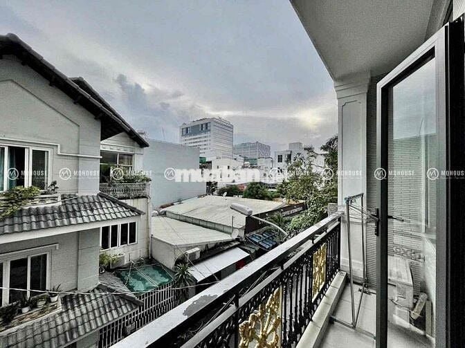 Căn Hộ Full Nội Thất Ban Công Rộng 40m2 Ngay Chợ Bà Chiểu Gần Q1