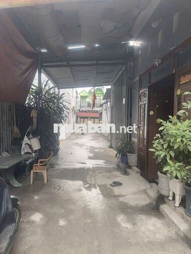 Bán nhà giá rẻ 870tr diện tích sử dụng 80m bình chuẩn 17 thuận an